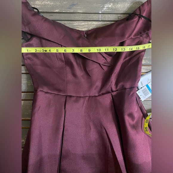 B. DARLIN brand DRESS (Juniors) - Picture 4 of 10